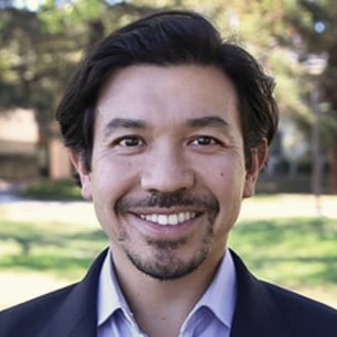 Maurice Hernandez, AKKR